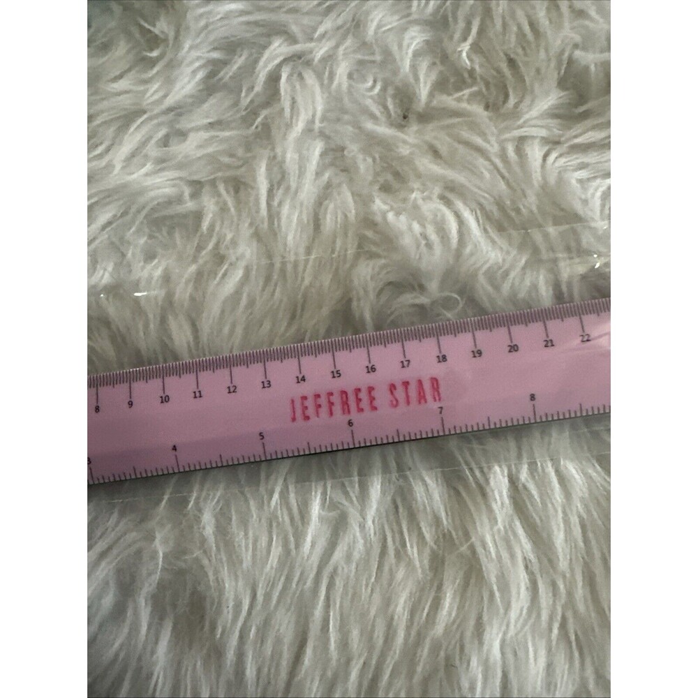 Jeffree Star Ruler - Picture 2 of 5